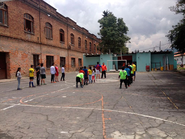  Proyecto de construcción social de espacio público. Localidad de Los Mártires, Bogotá (Colombia). Colectivo Amigos de la Estación. Estación de la Sabana